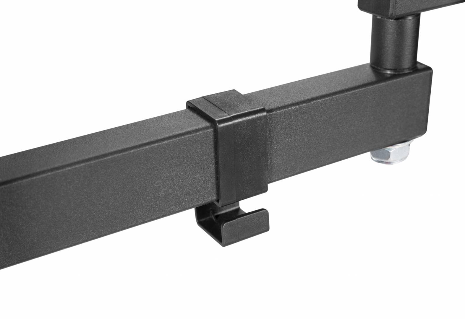 Suport de perete Akai cu inclinatie +3/-10°, diagonala display 23"-43", VESA min. 100x100, VESA max. 200x200, suporta pana la 30kg, distanta fata de perete MAX 378mm, negru