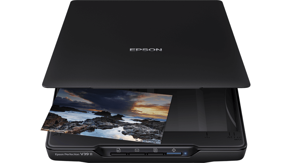 EPSON V39II Perfection A4 scanner, Tip scanner: Flatbed, Rezolutie: 4.800 DPI x 4.800 DPI, dimensiuni scanare: 216 x 297mm, Formate hartie: A4 (21.0x29.7 cm), Color Depth: Input: 48 Bits Color , Output: 24 Bits Color, Senzor: CIS, Sursa lumina: LED, Format fisiere: BMP, JPEG, TIFF, multi-TIFF, PDF