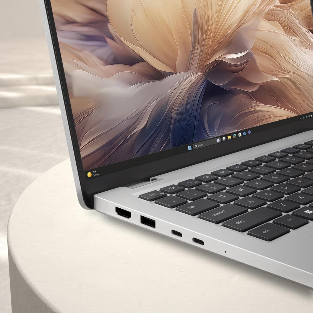 Laptop DELL PRO 14 Plus FHD+, Intel U7-268V, 32GB Ram, 512GB SSD, Integrated Intel Arc graphics, Windows 11 Pro