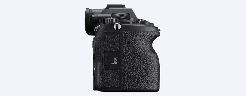 Α7R V FULL-FRAME HIGH-RESOLUTION CAMERA