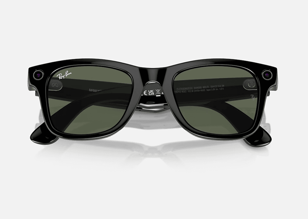 Ray-Ban Meta Wayfarer AI Glasses Shiny Black/G-15 Green