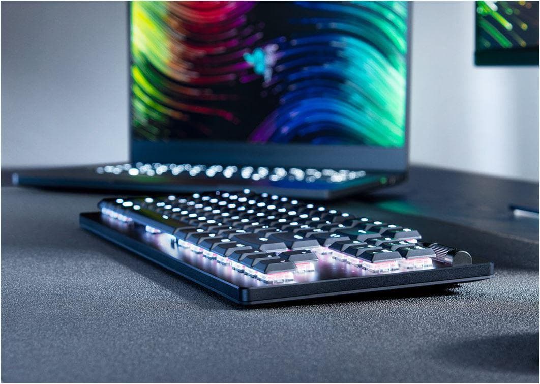 Tastatura Razer DeathStalker V2 Pro Tenkeyless, wireless, bluetooth, cu fir, conectivitate Razer™ HyperSpeed Wireless (2.4 Ghz), Bluetooth, sau Type-C, switch Razer™ Low-Profile Optical Switches (Linear), butoane programabile, optiune gaming mode, iluminare Razer Chroma™ RGB, customizabil cu 16.8