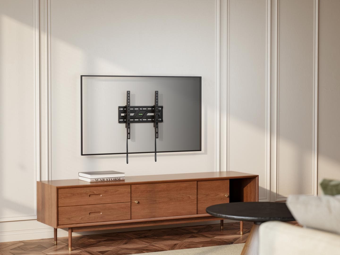 Suport perete TV Serioux 32-75" Tilt 75kg Profil 50mm Material: Otel Finisarea suprafeței: vopsea electrostatica Dimensiune ecran: 32"-75" Compatibilitate VESA: 75x75, 100x100, 100x150, 150x100, 100x200, 200x100, 150x150, 200x200, 200x300, 300x200, 200x400, 400x200, 300x300, 300x400, 400x300