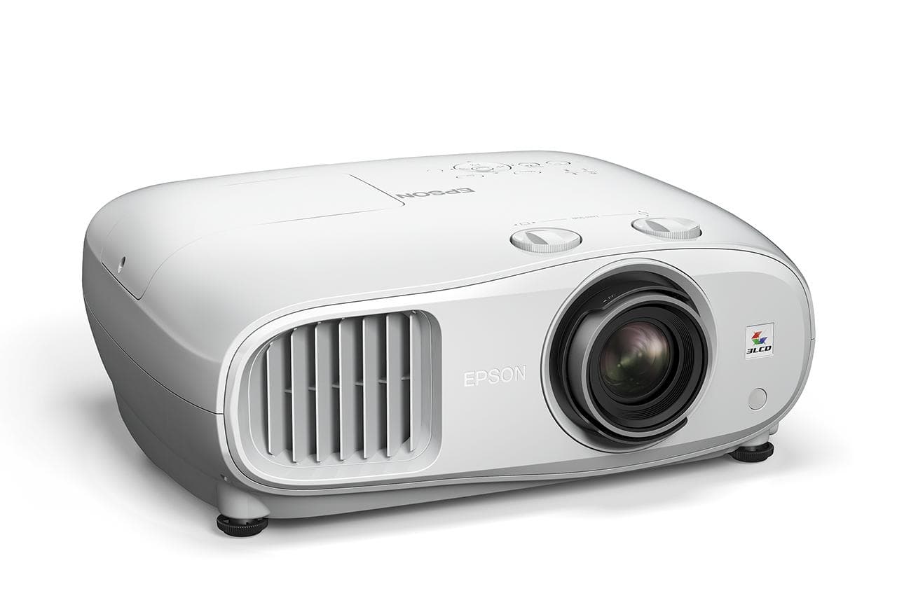 Proiector Epson EH-TW7000, 3LCD 3D active, 3000 lumeni, 4K PRO-UHD, 16:9, 4K enhancement, 40.000 : 1, lampa 3500 ore/ 5000 ore Eco mode, zoom 1.62x, dimensiune maxima imagine 500", distanta maxima de proiectie 23.8 m, USB 2.0 Type A (2x), USB 2.0 Type Mini-B, 2*HDMI , Stereo mini jack audio out