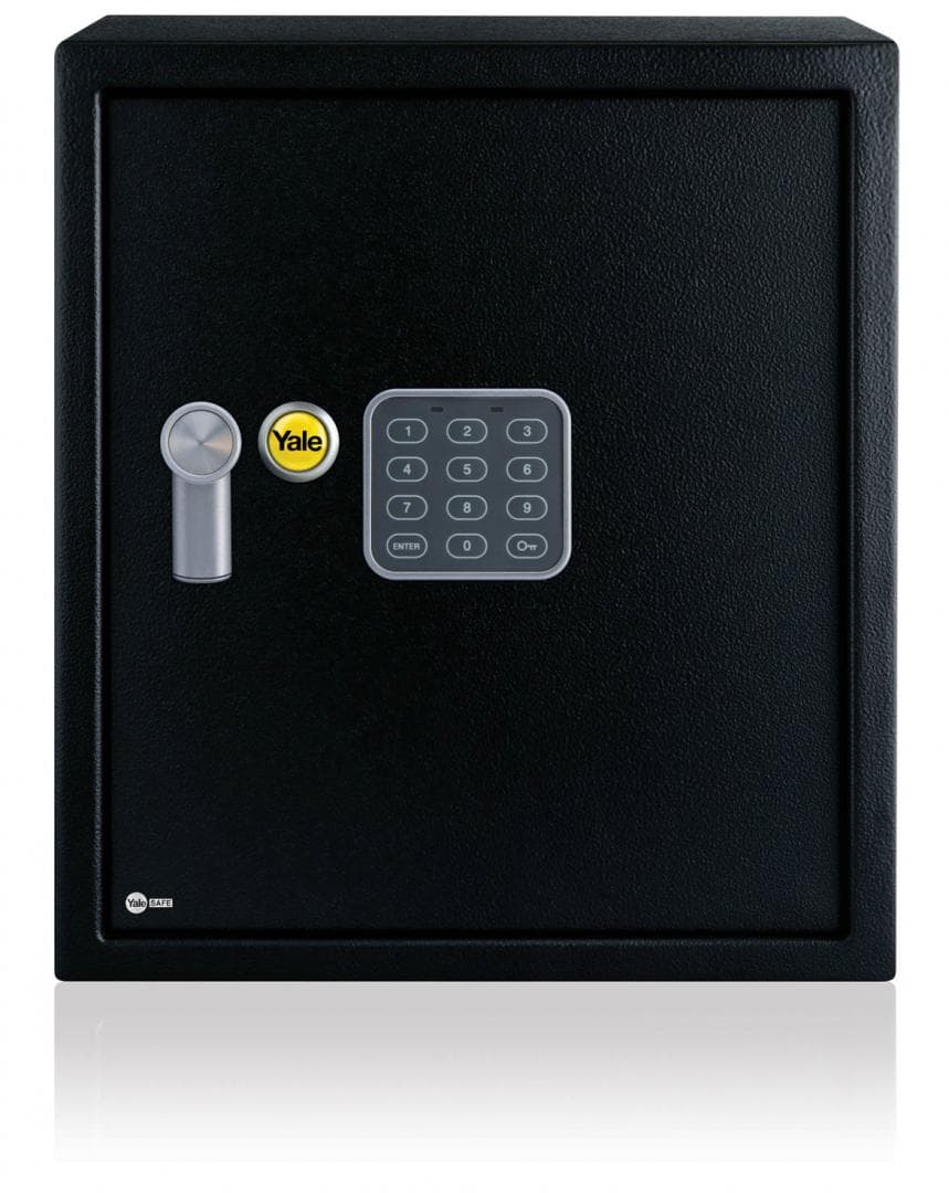 Seif Yale Standard Birou YSV/390; Alcatuit din otel; Tastatura digitala programabila si usor de operat; Prevazut cu orificii pentru fixare si bolturi de prindere incluse; Ideal pentru pastrarea documentelor importante sau a cheilor intr-un loc sigur si la indemana.