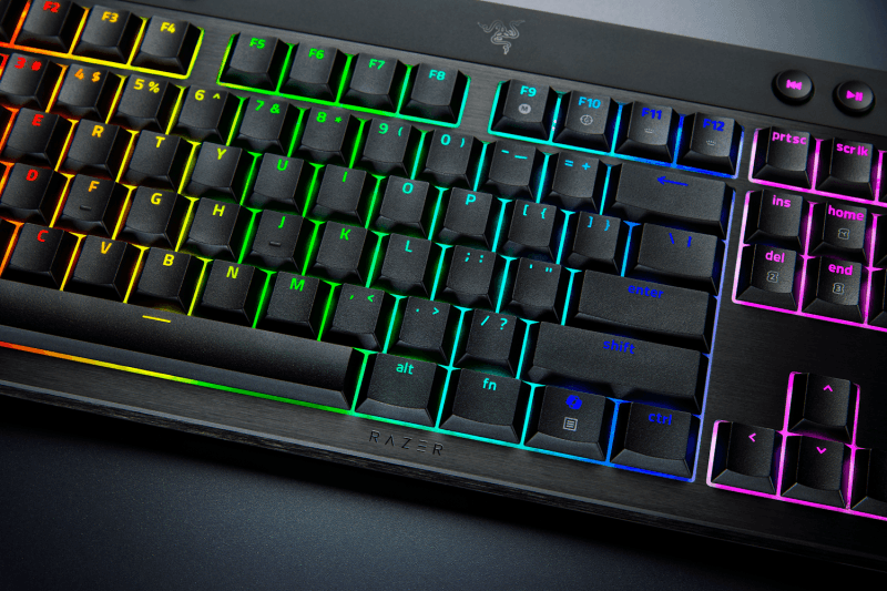 Tastatura mecanica wireless Razer Blackwidow V4 Low profile HyperSpeed, switch Razer™ Low-profile Mechanical Switches (Orange Tactile), 110 taste, iluminare Razer™ Chroma RGB, negru