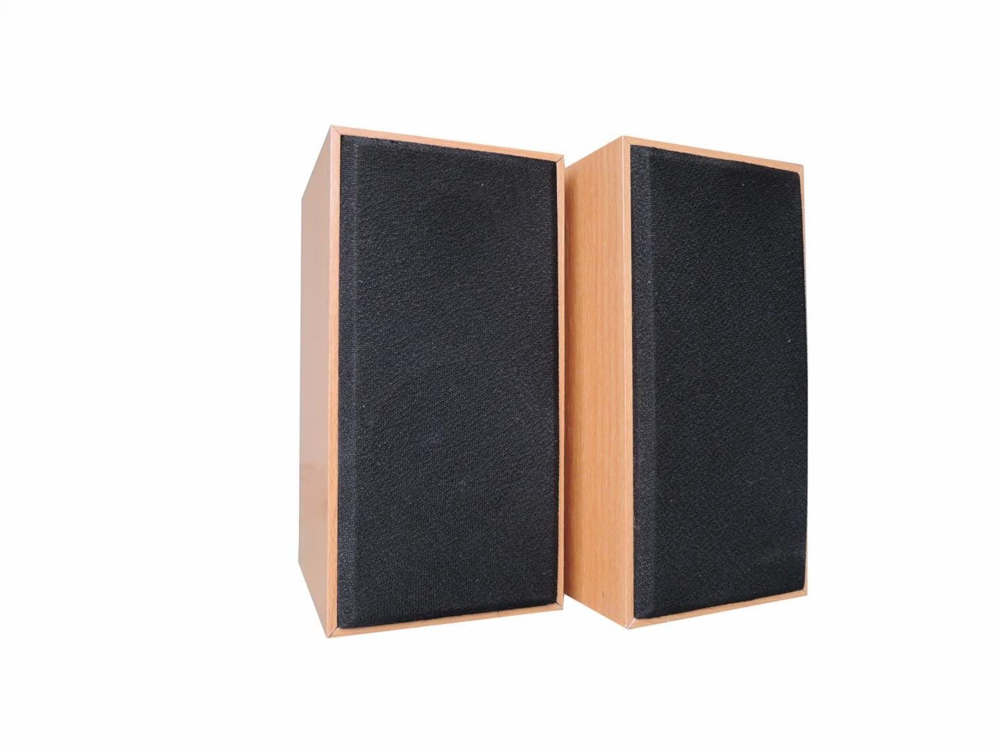 Boxa Serioux, 2.0 SoundBoost 2000C, 6W, frecvența raspuns: 100Hz- 18KHZ,raport semnal/zgomot: 70 dB, conexiune: jack 3,5 mm, alimentare: USB 5V1A, carcasă din lemn