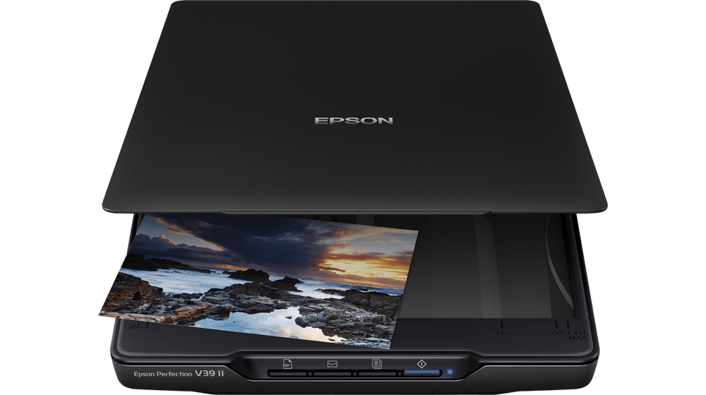 EPSON V39II Perfection A4 scanner, Tip scanner: Flatbed, Rezolutie: 4.800 DPI x 4.800 DPI, dimensiuni scanare: 216 x 297mm, Formate hartie: A4 (21.0x29.7 cm), Color Depth: Input: 48 Bits Color , Output: 24 Bits Color, Senzor: CIS, Sursa lumina: LED, Format fisiere: BMP, JPEG, TIFF, multi-TIFF, PDF