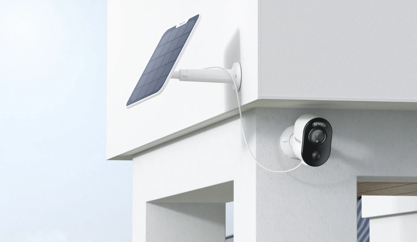 Camera de supraveghere Reolink ARGUS SERIES B310 WITH SOLAR PANEL Senzor: 1/2.7" CMOS Rezolutie video: 3 Megapixeli (2304x1296 pixeli) Cadre/secunda: 15 FPS Lentila fixa:4mm Diafragma: F2.0 Unghi de vizualizare: orizontal: 88°/vertical: 50° Distanta iluminator IR: 10 m Numar LED-uri IR: 6 Microfon