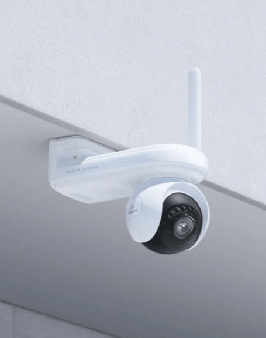 Camera de supraveghere Reolink Altas PT Ultra; Altas SERIES B660 "Resolution: 3840*2160 8MP Auto tracking ColorX Night Vision Audio:Two way Talk WiFi6 :2.4GHz/5GHz 96hours continue recording 20000mAh Battery Storage:Micro SD Card Slot (up to 512GB) Alexa Google Assistant reolink cloud IP67"